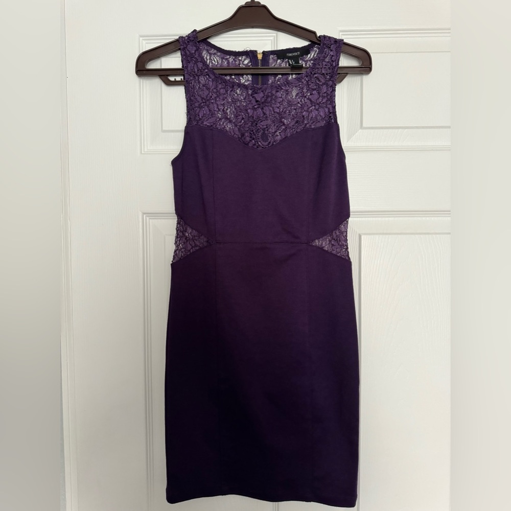 Purple Sleeveless Bodycon Mini Dress with Lace Cutouts
